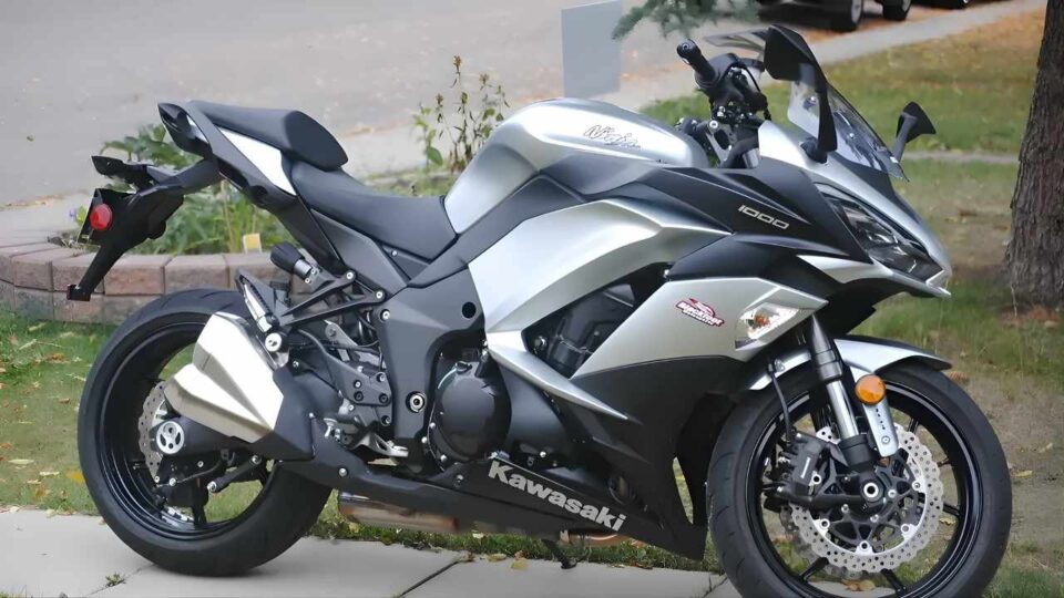 Kawasaki Ninja 1000SX 2026 Launched at ₹9.20 Lakh